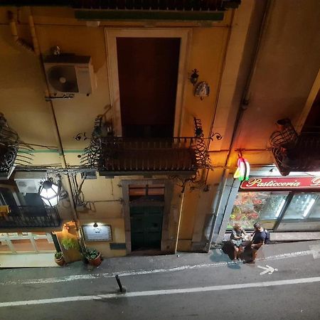 Centrale Appartamento Taormina Exteriör bild